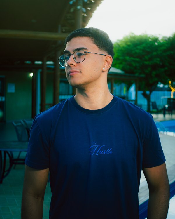 Arthur Moitinho, empreendedor de Irecê e fundador da marca Hustle Culture