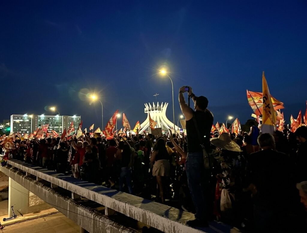 ato Bolsonaro nunca mais Brasília em ato a favor da democracia