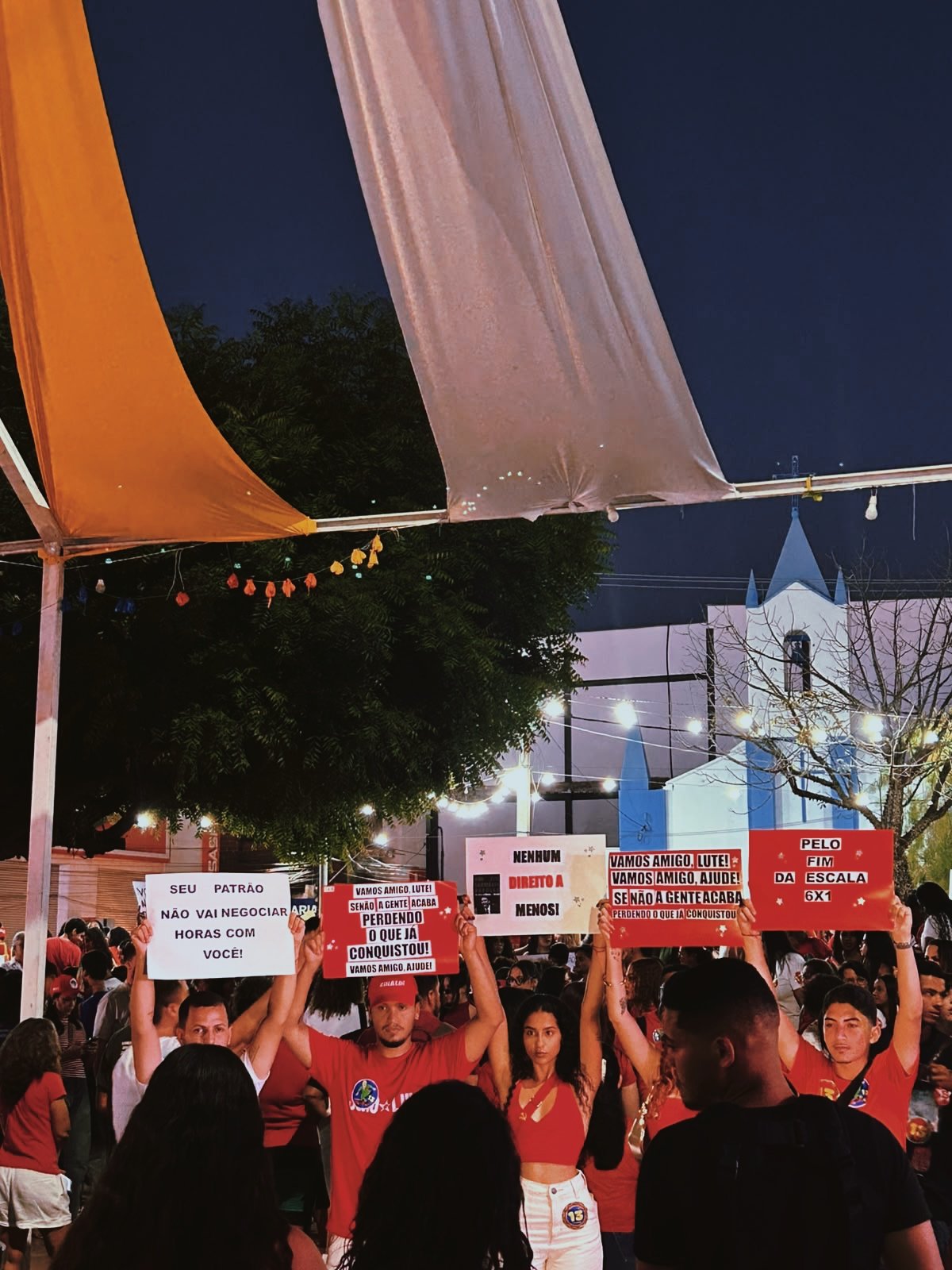 Ato pró-Lula em Irecê mobiliza juventude e movimentos sociais nas ruas do centro